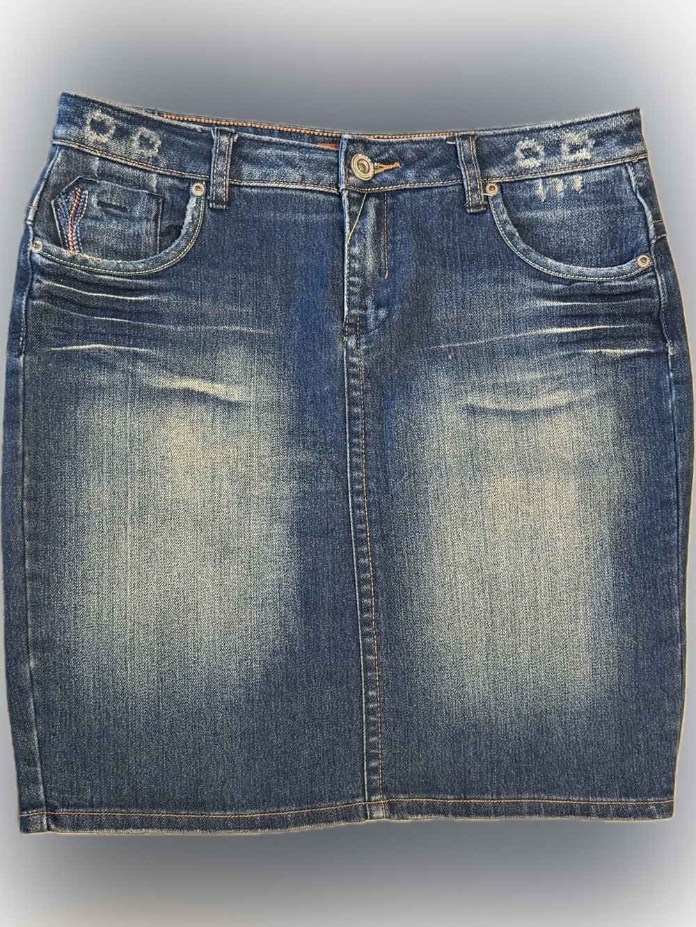 Mudd Vintage 90’s Faded/Distressed Blue Denim Pencil Skirt